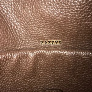 hazzys sling bag